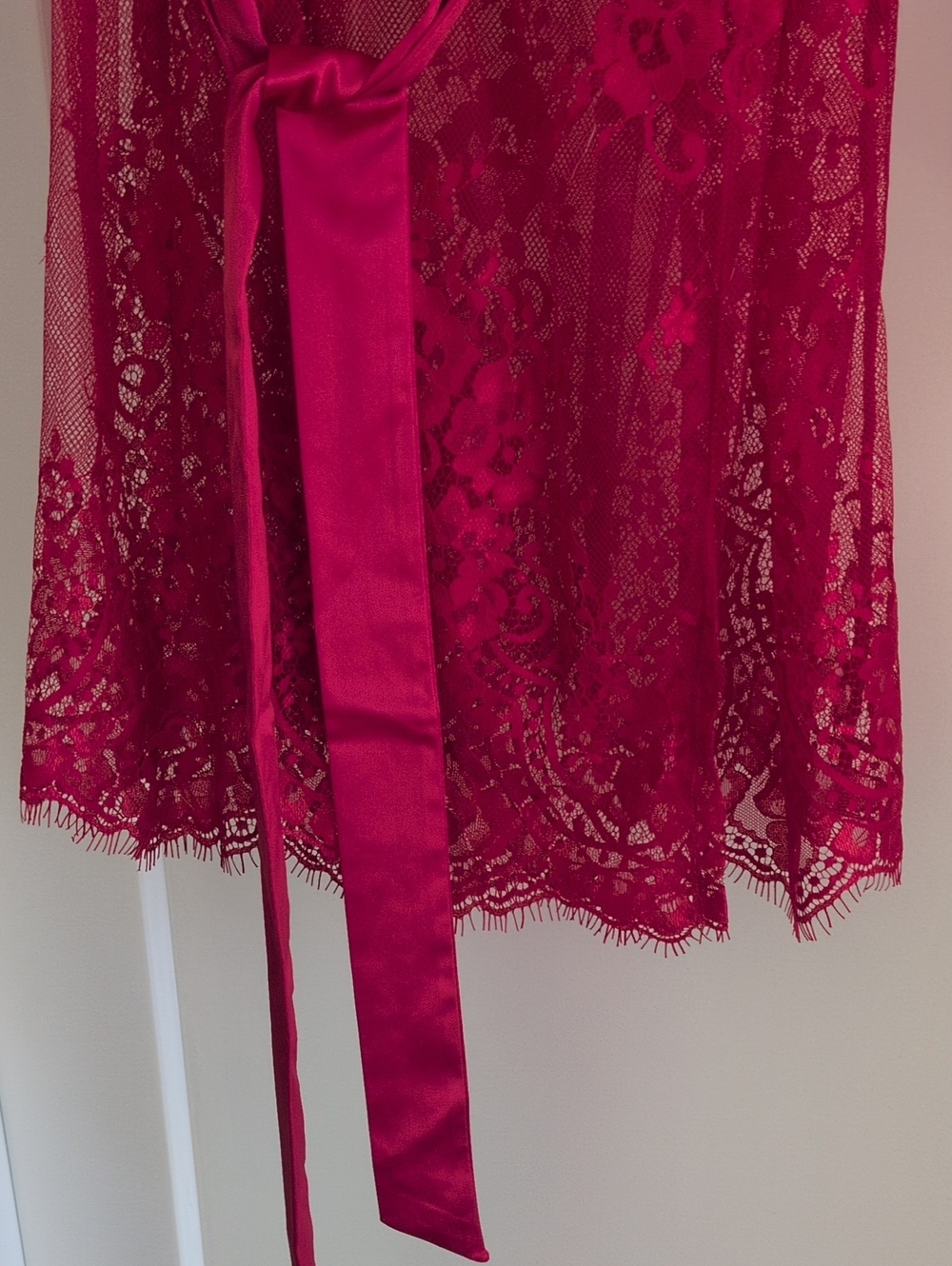 New With Tags Honey Birdette Lovelace Robe - Picture 6 of 6